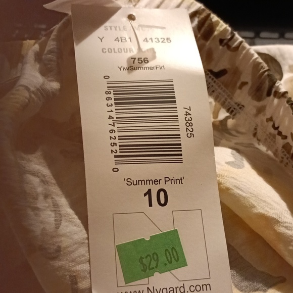 Floral Tanjay Skirt - Picture 8 of 8